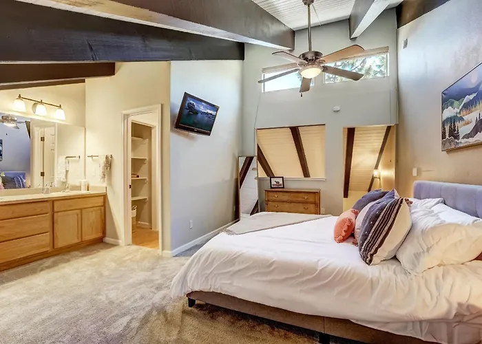 Private Condo Steps From Ski Lift Minutes To Lake