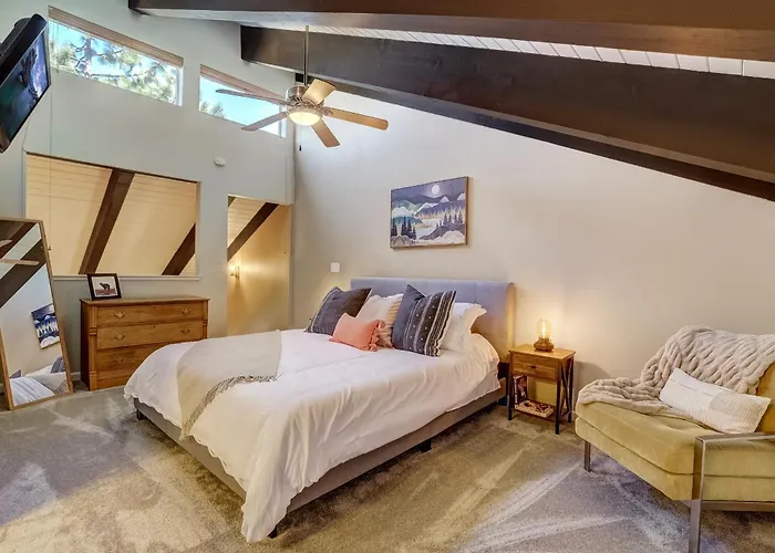 Private Condo Steps From Ski Lift Minutes To Lake